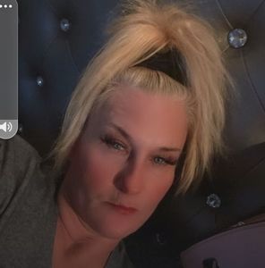 Meet your Posher, Dee